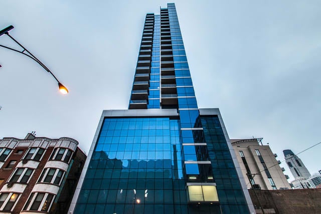 110 W Superior St, #703