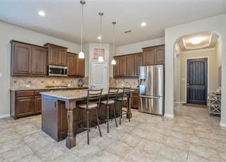 217 Mineral Point Dr