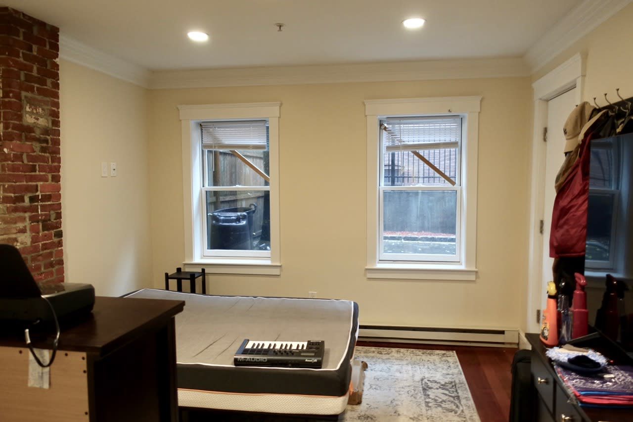 South End/Back Bay Line - Renovated 1 bedroom with private patio and common laundry! Available MAY!