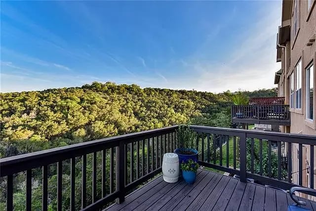 232 Sunrise Ridge Cv