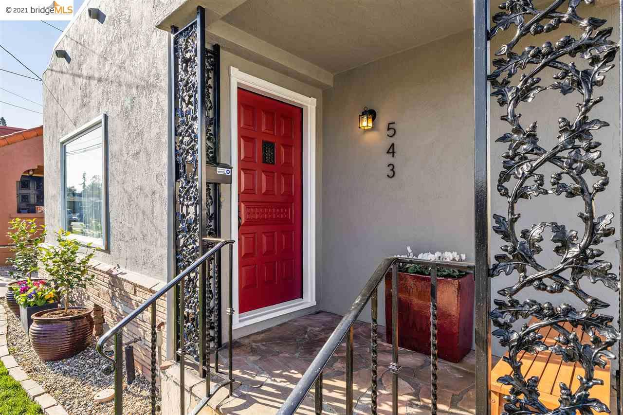 543 E Merle Ct