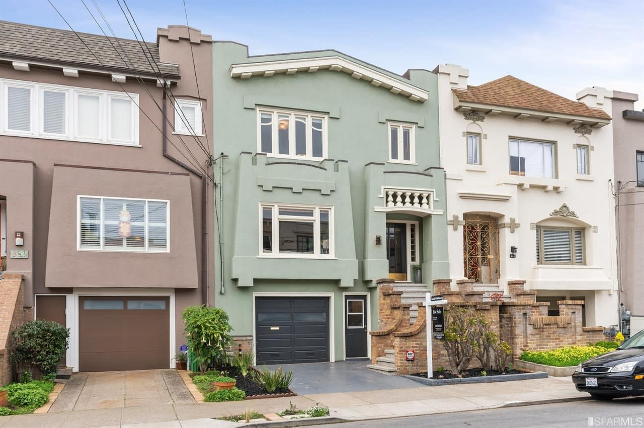 881 43rd Ave. 