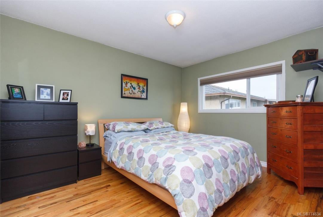 733 Porter Rd