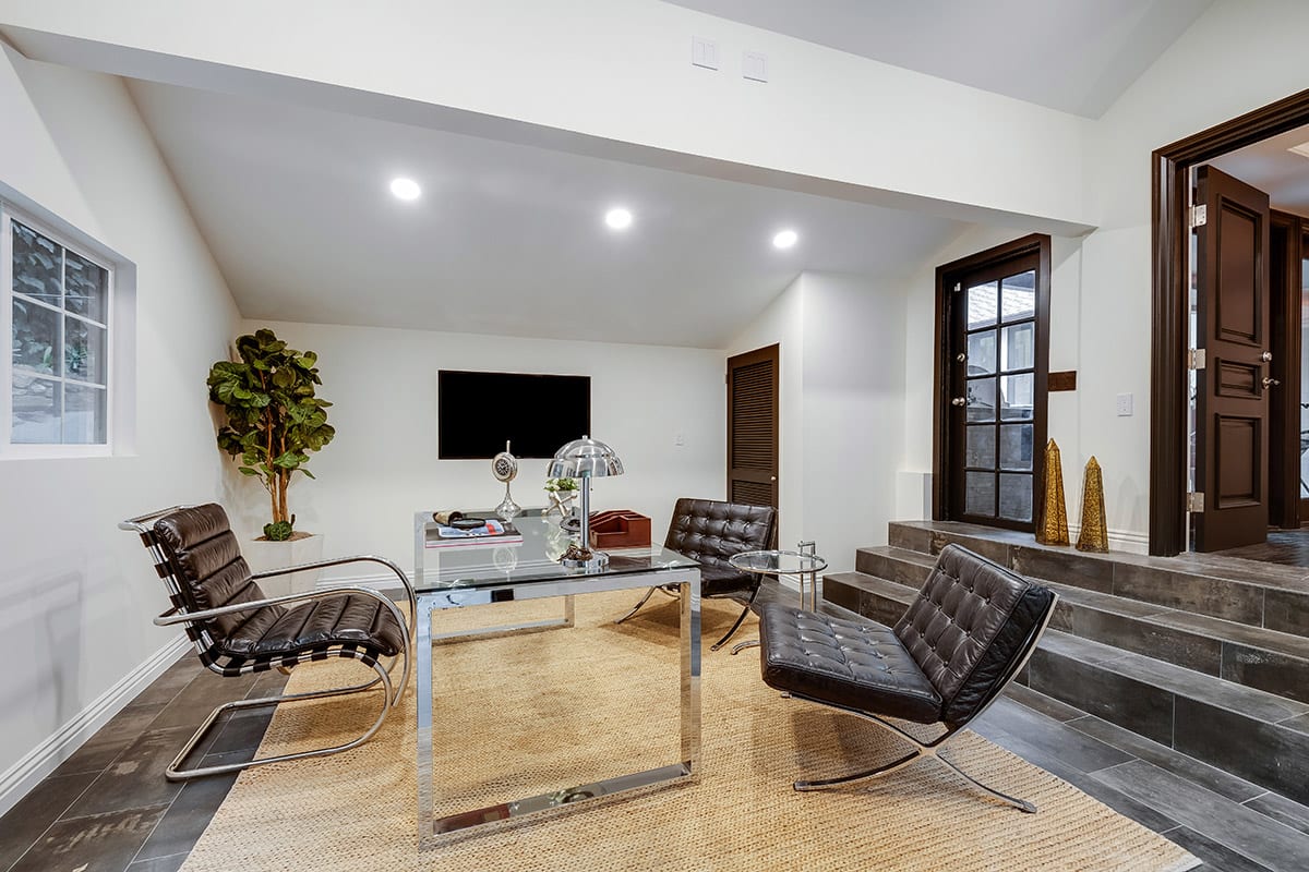 1600 Benedict Canyon Dr