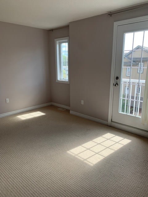 55 Mooregate Cres, Unit 11B