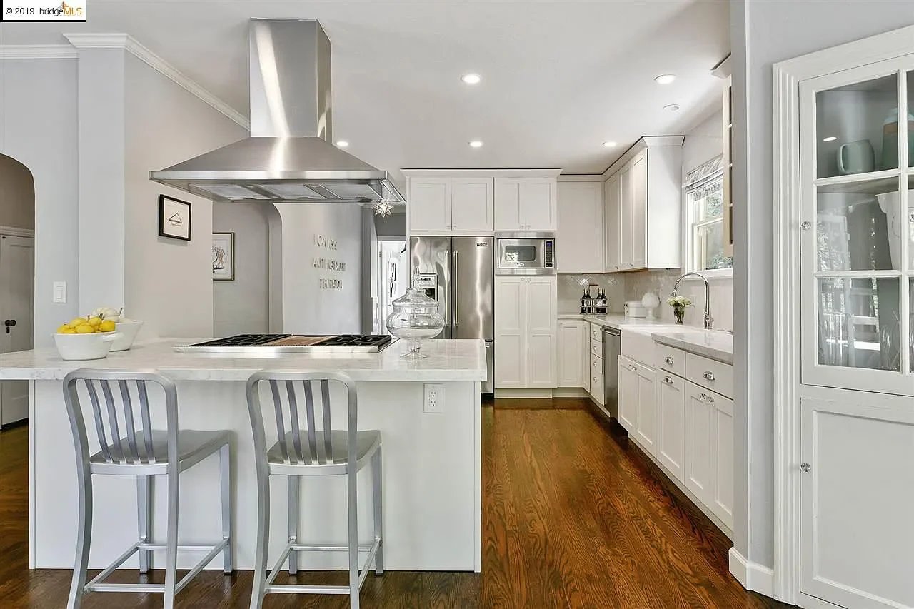 1650 Trestle Glen Rd