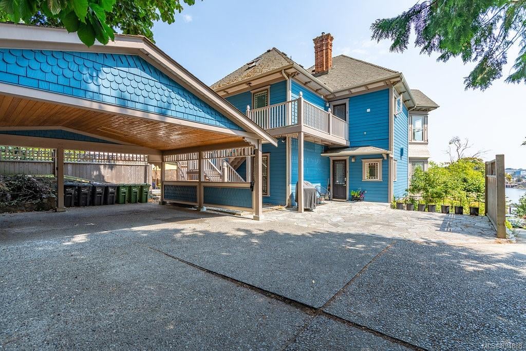 1140 Arthur Currie Lane
