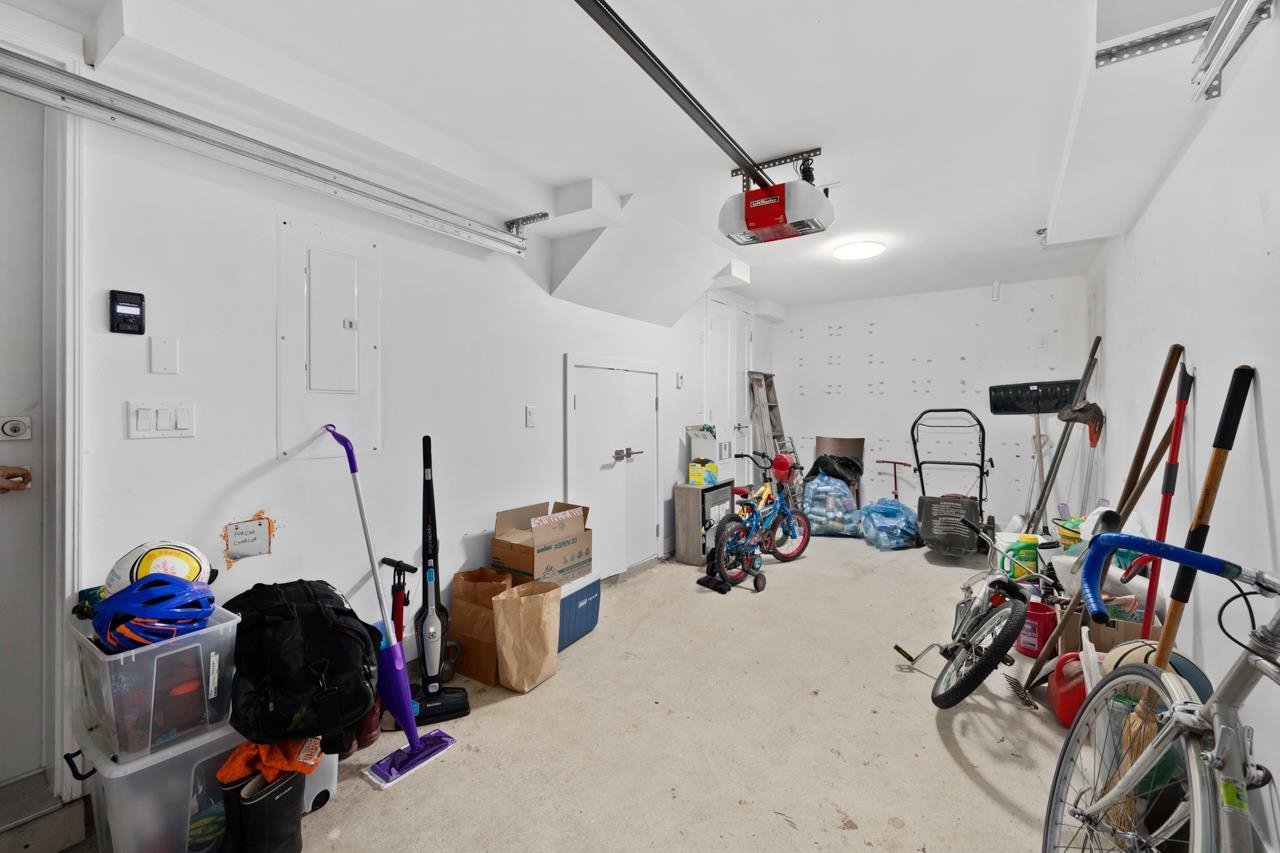 3143 Glen Dr