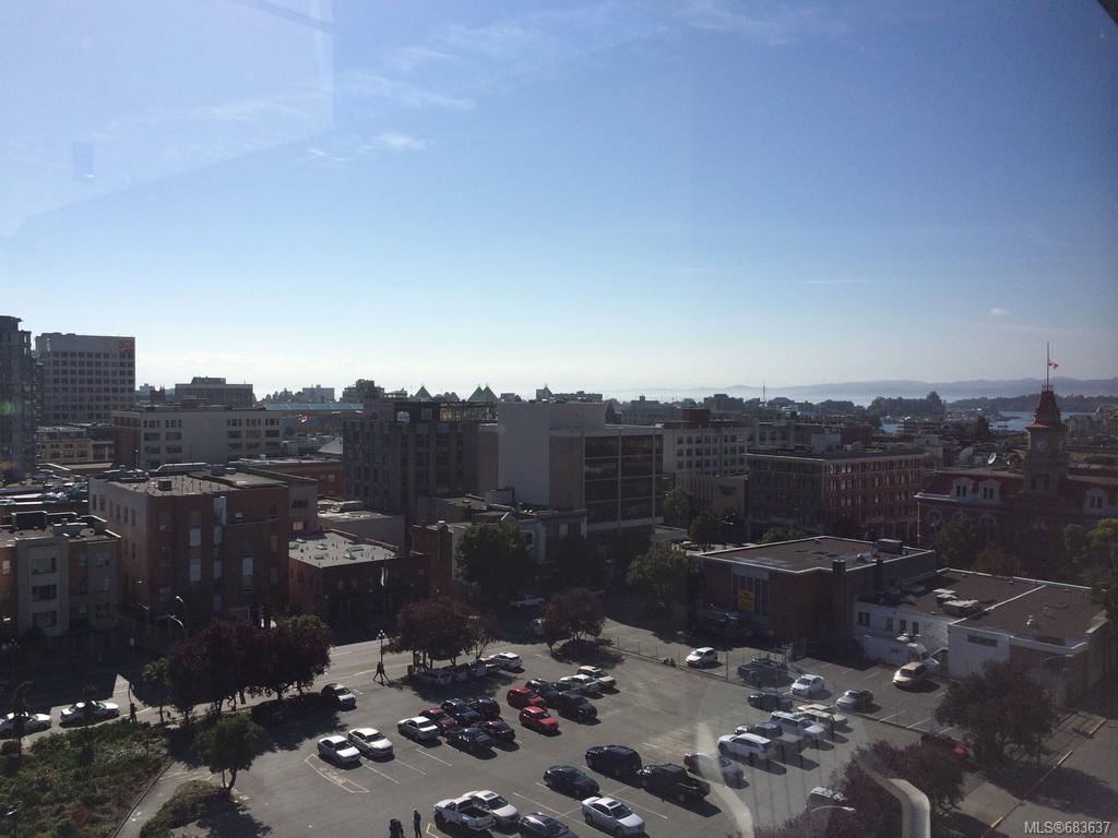 206-770 Cormorant St