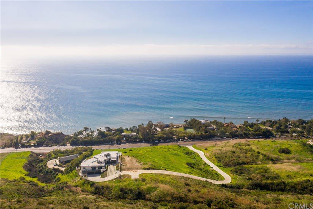 32401 Pacific Coast Highway