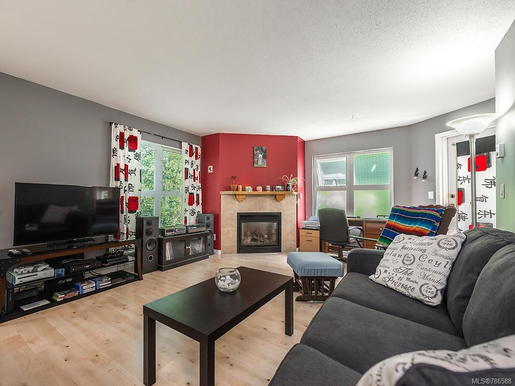 202-1201 Hillside Ave