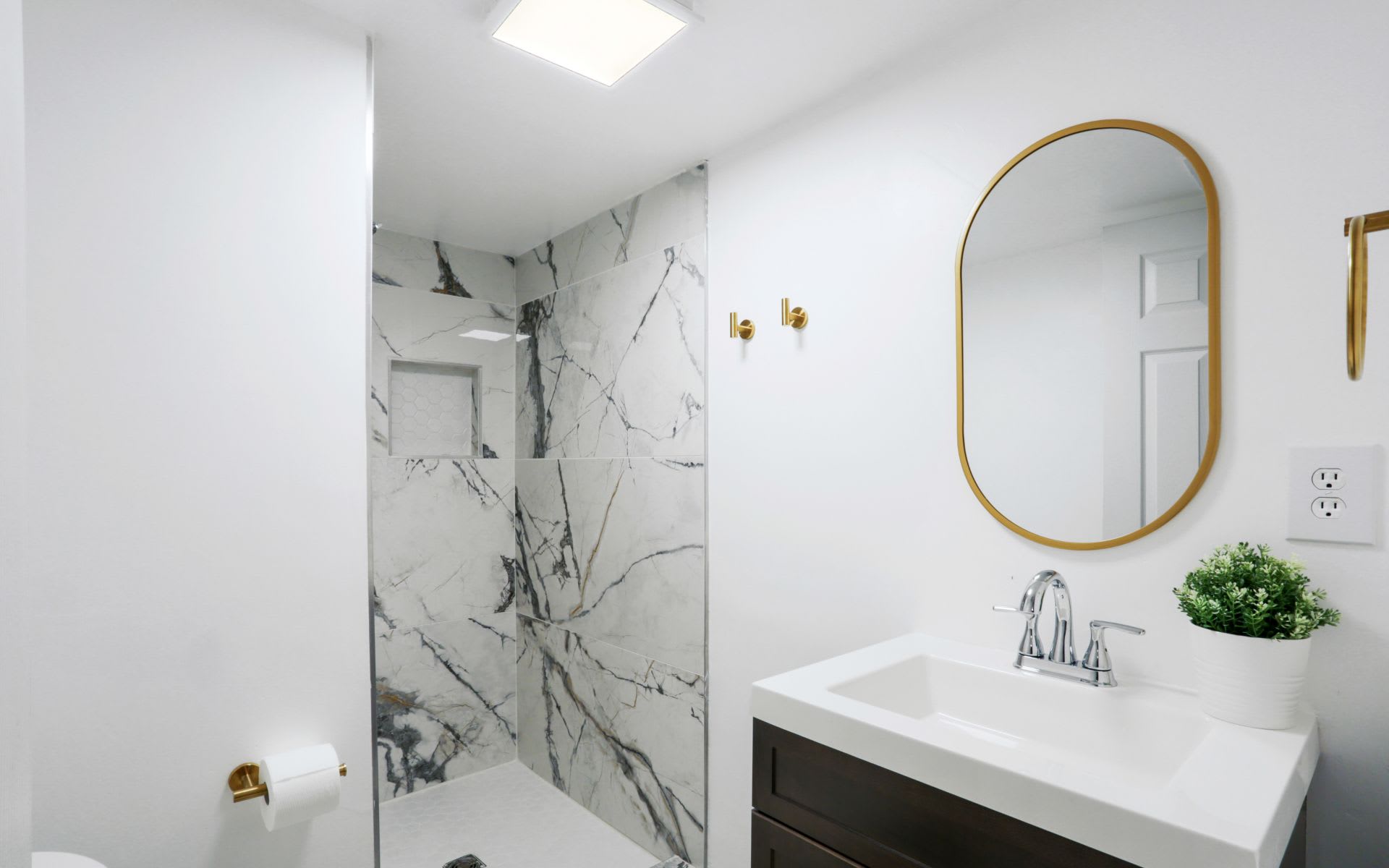 6420 N Hampton Drive