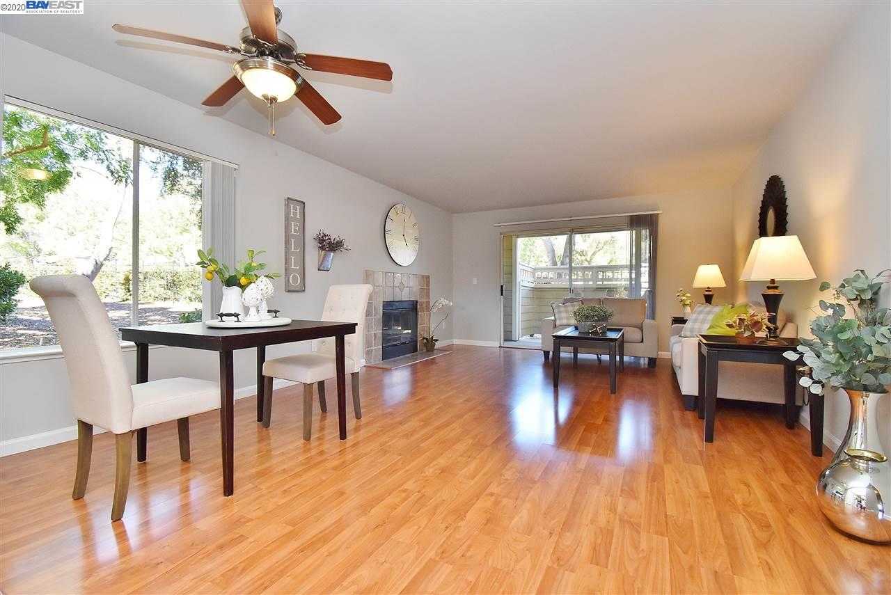 160 Reflections Dr Unit 11