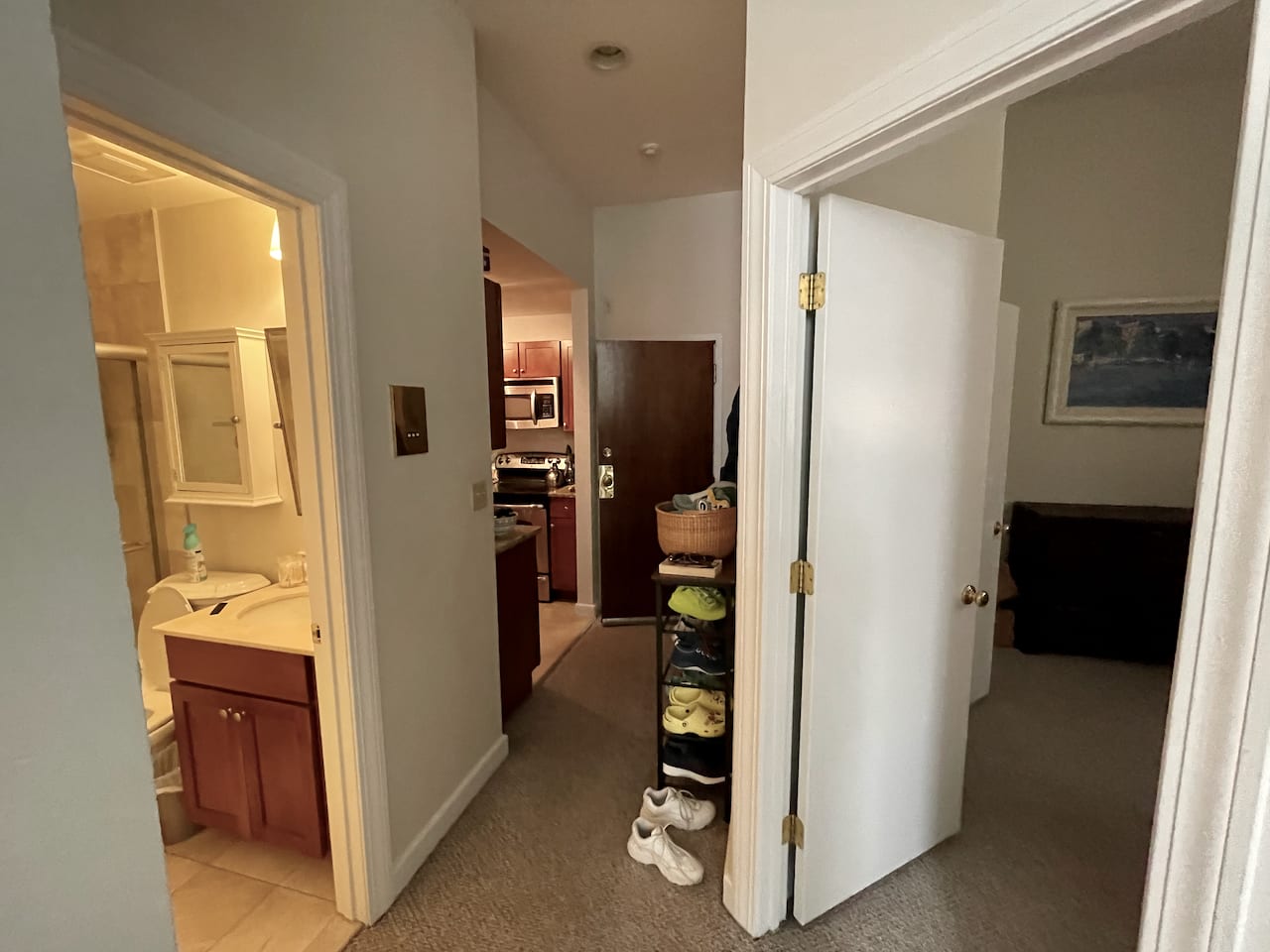SEPTEMBER - Sunny Two Bedroom on the South End / Back Bay Border - Common Laundry & Private Patio as well as Common Roof Deck! 