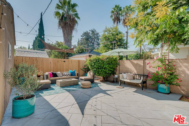 Adorable Cottage in Sherman Oaks for lease