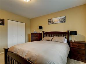382 Burnside Rd