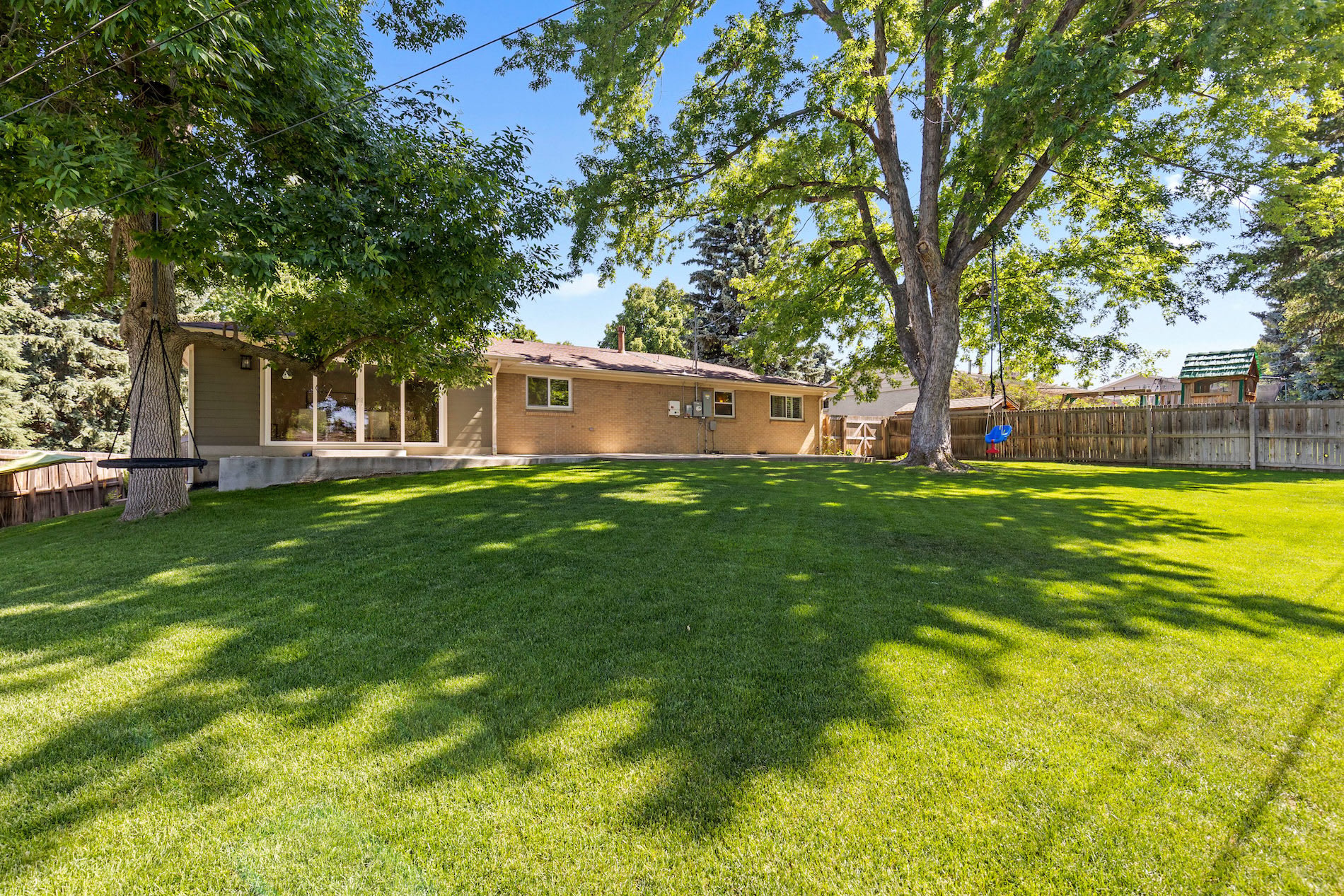 3583 E Costilla Avenue