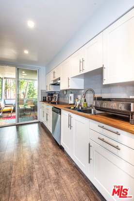 4915 Tyrone Ave #236