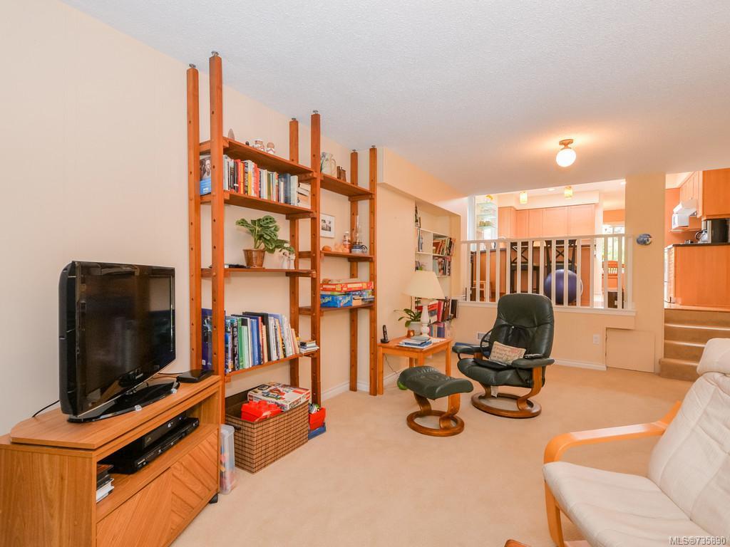 4426 Valmont Pl