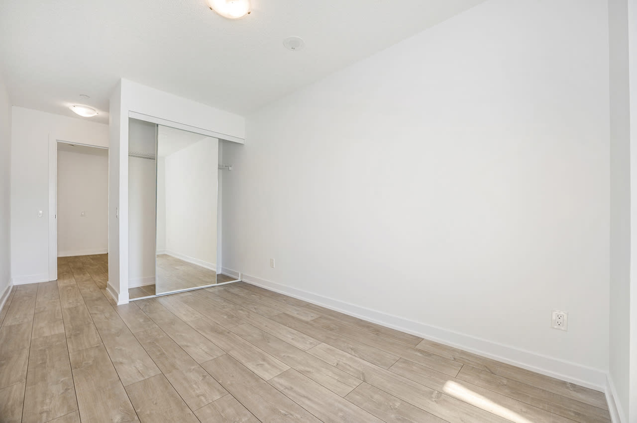 251 Manitoba St Unit: 117