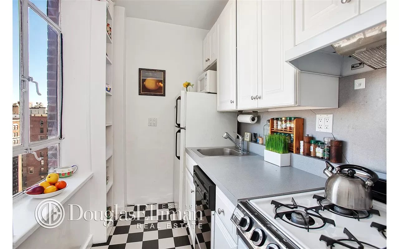 100 Riverside Drive Unit: 18E