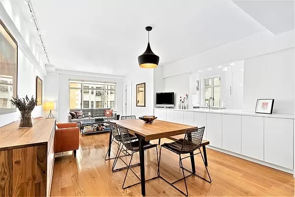 65 East 76th St. Unit: 11-A