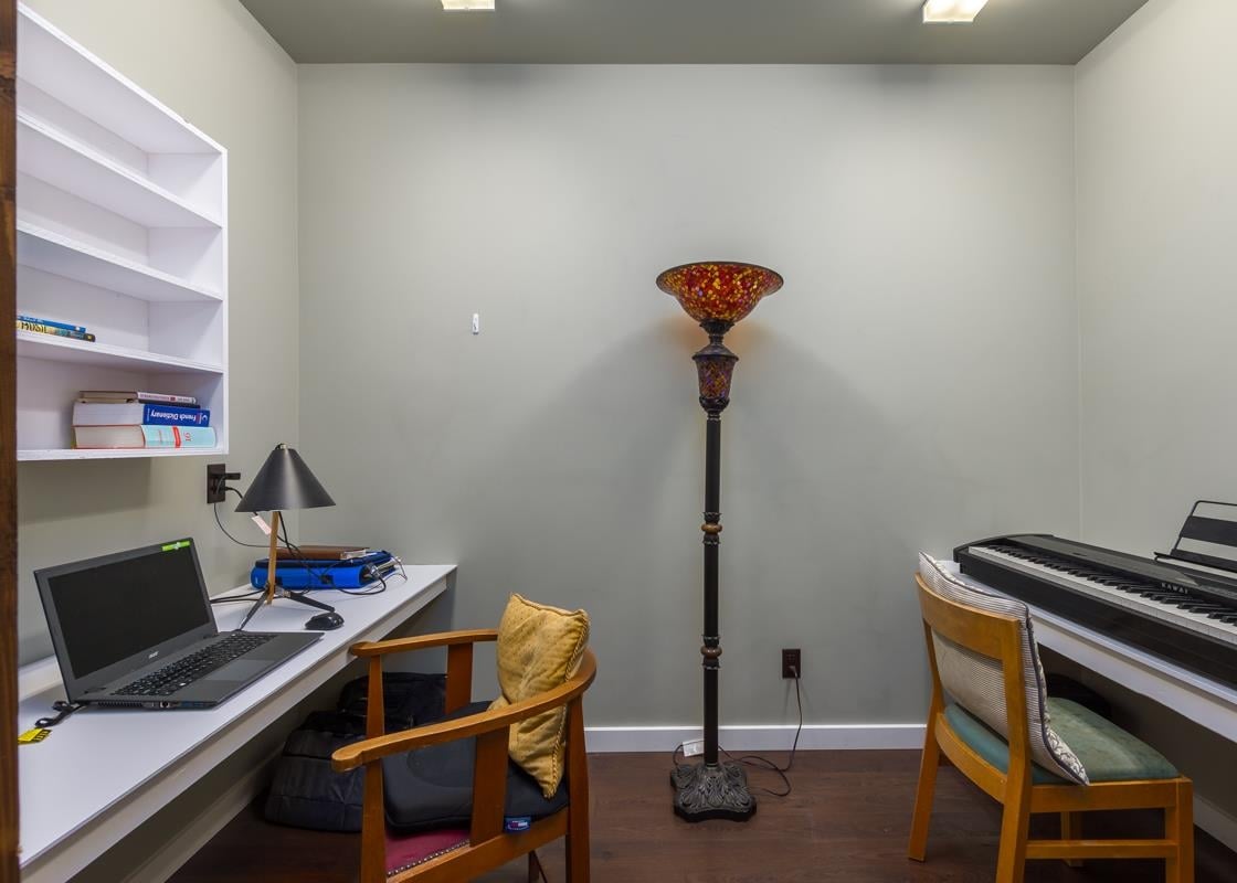 41185 Rockridge Pl