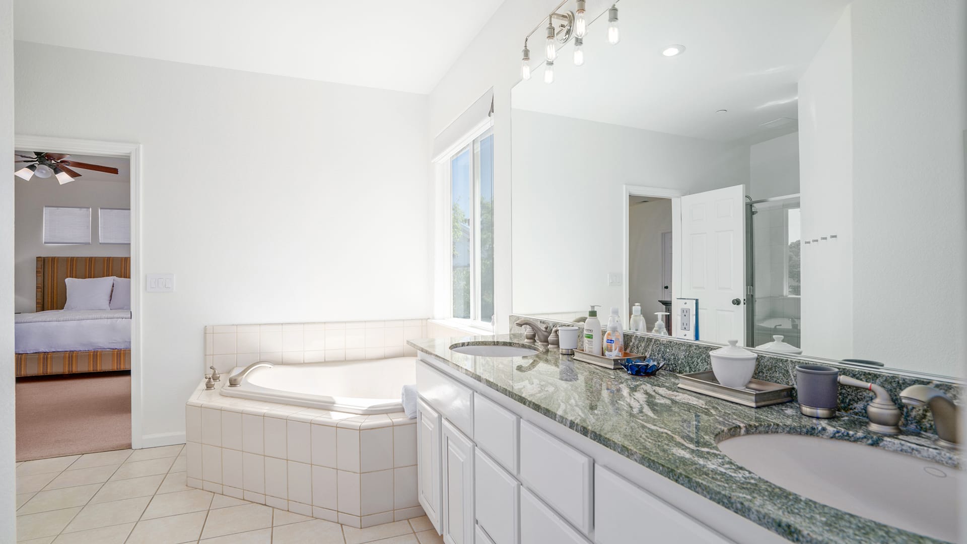 Wine Country Perfection - 1548 Healdsburg Avenue