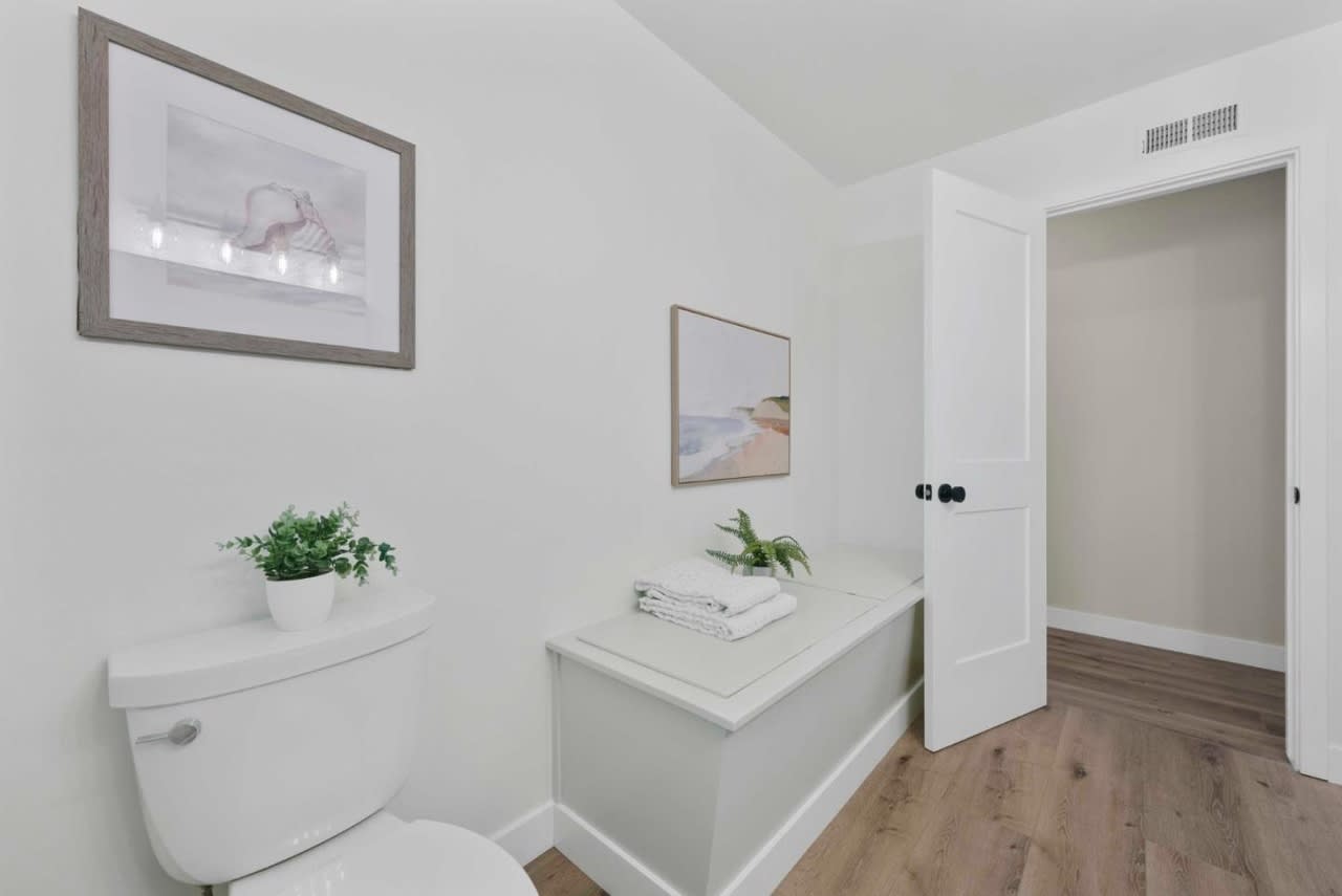 79 Catalpa Ln
