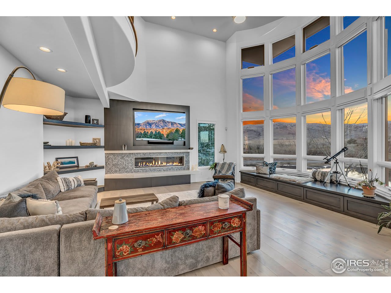 4057 Spy Glass Ln