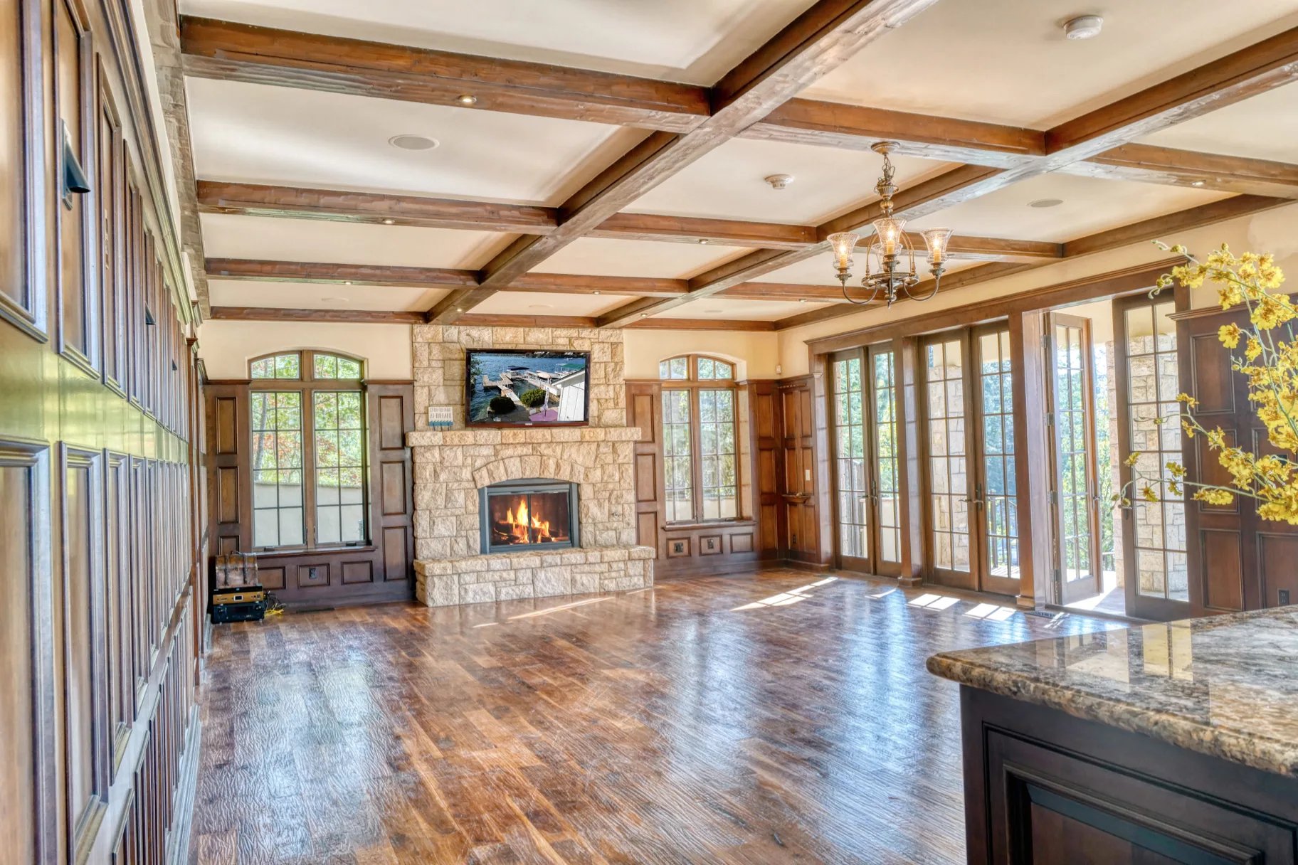 28718 Palisades Dr