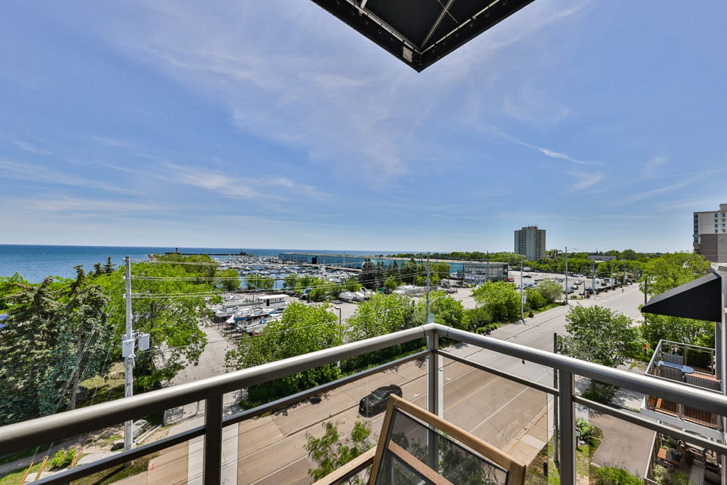 50 Port St E #PH1, Mississauga