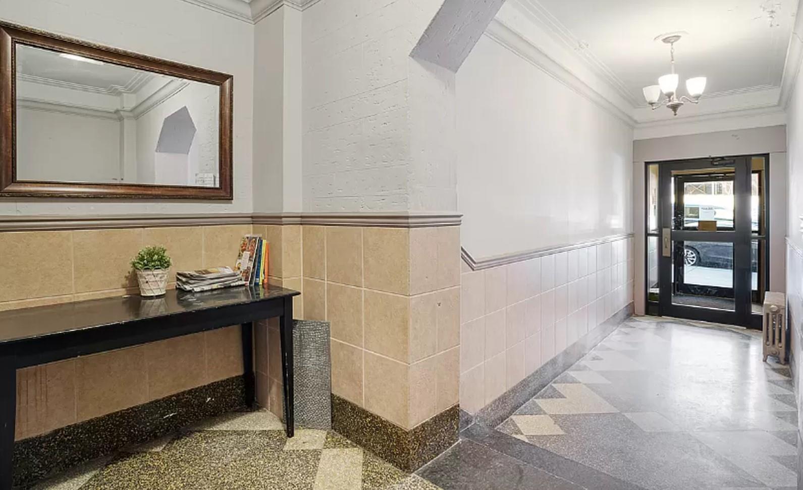 102 West 79th Street, Apt 4-D