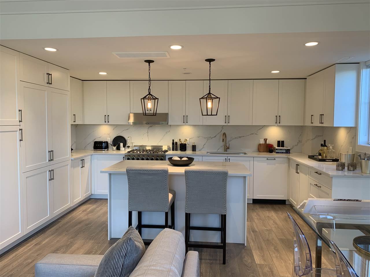 451 W 63rd Ave