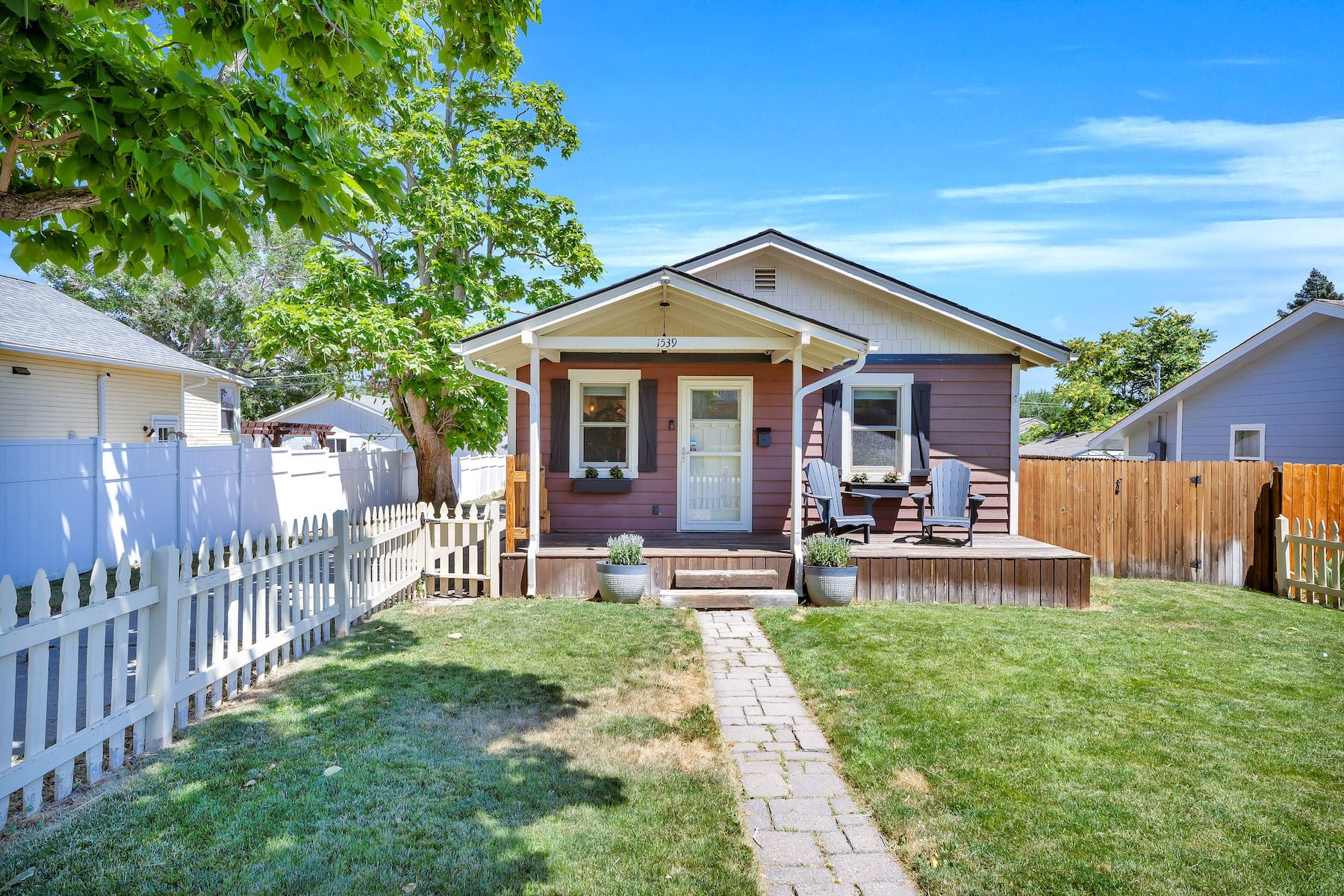 1539 W Dakota Avenue