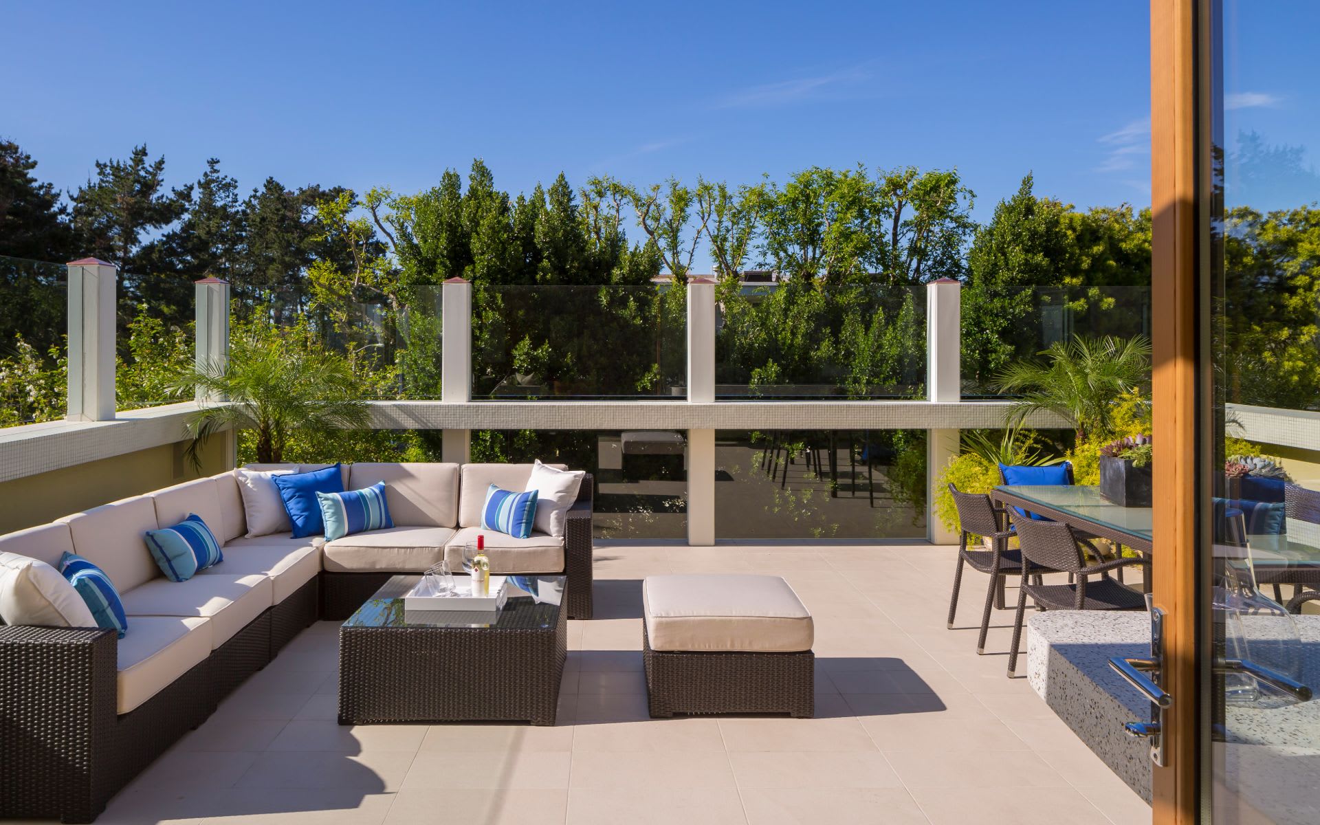 Contemporary Gem In Cow Hollow