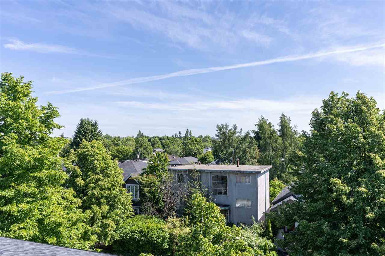 109-453 E 16th Ave