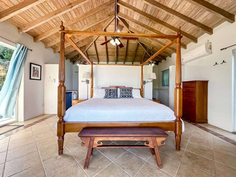 569 Tara Villa