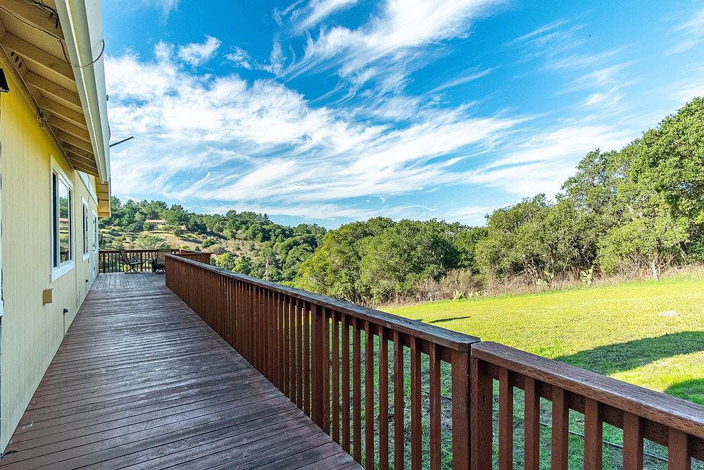 129 Live Oak Rd