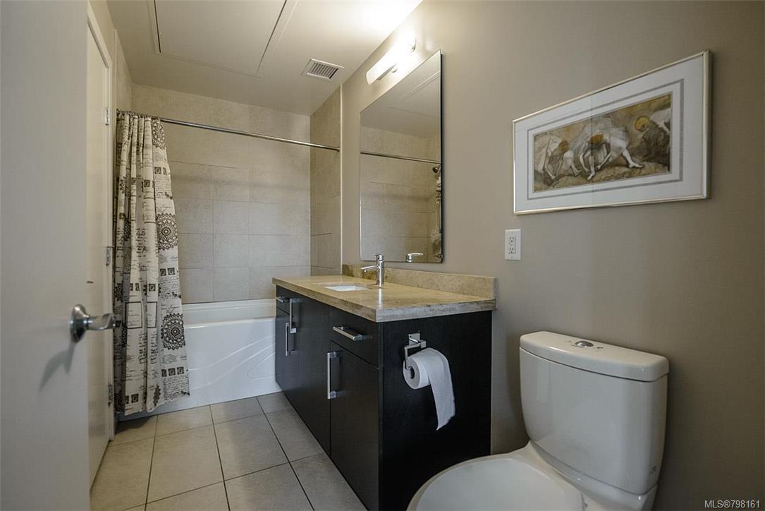 302-373 Tyee Rd