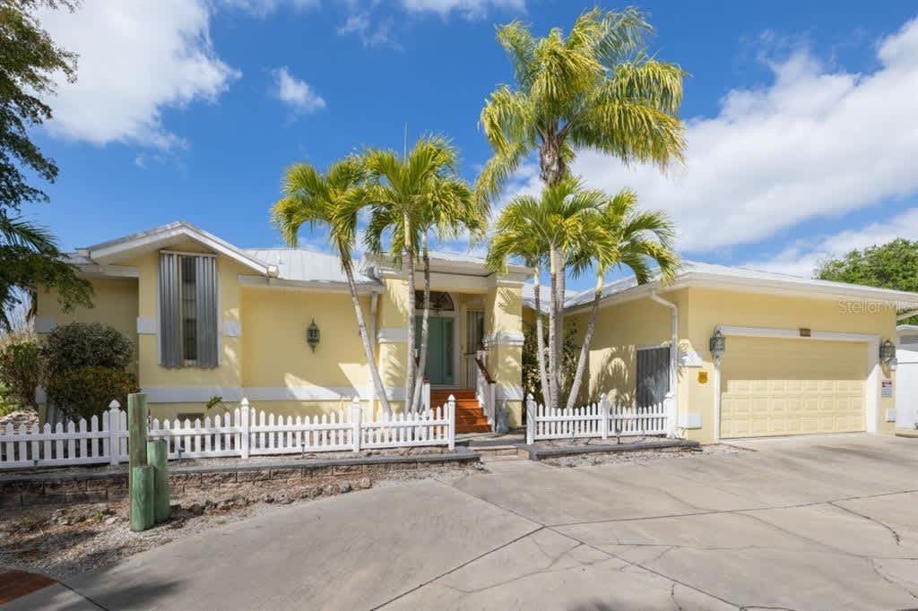 2287 Bayshore Rd