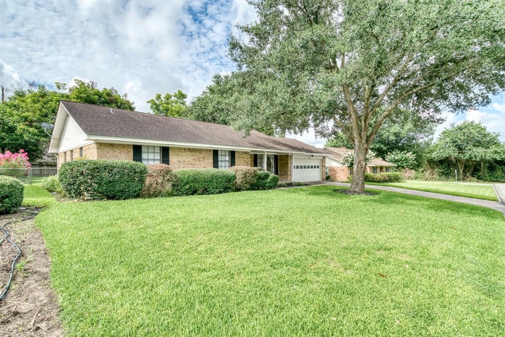 1502 Leslie D Ln Brenham, Tx 77833