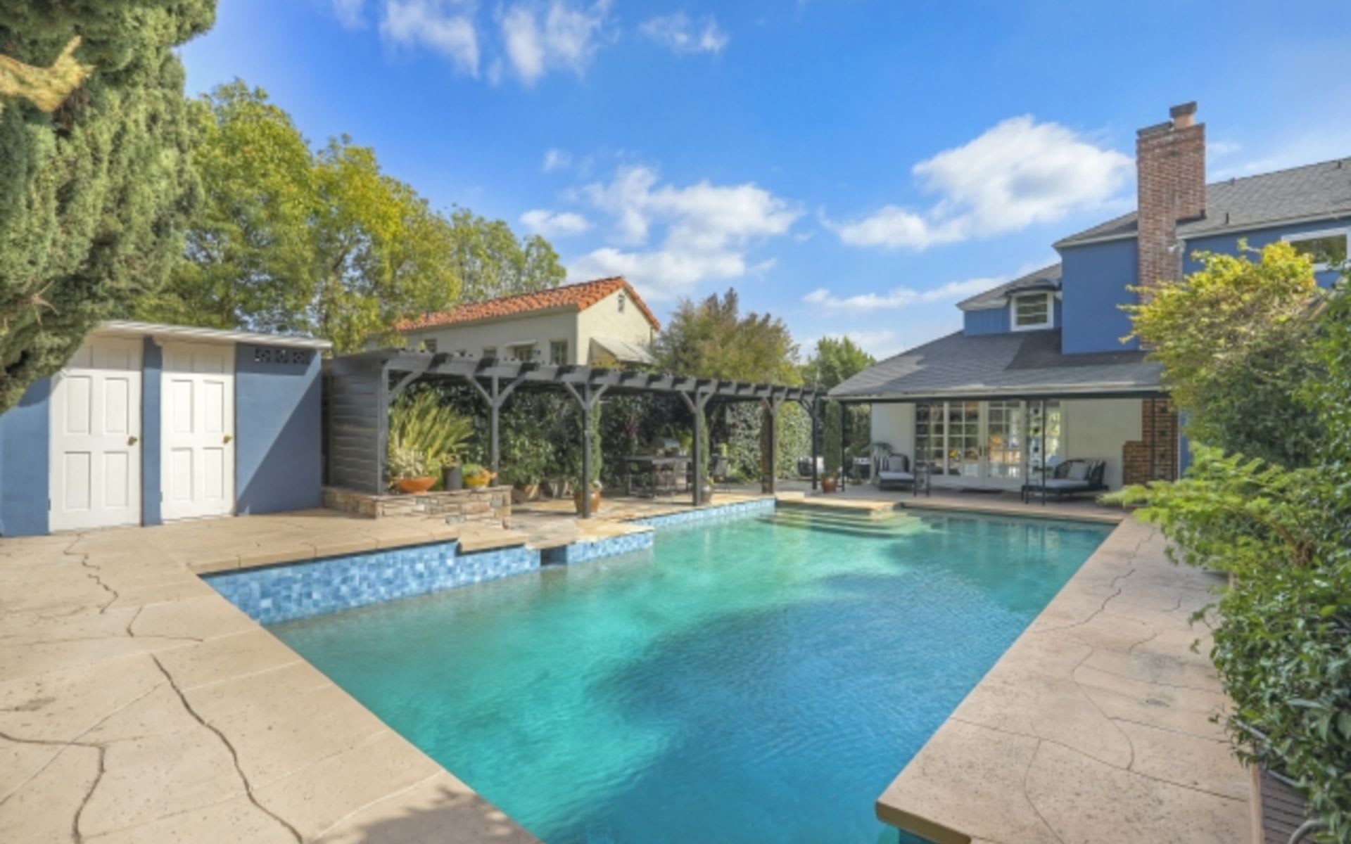 3503 Griffith Park Blvd
