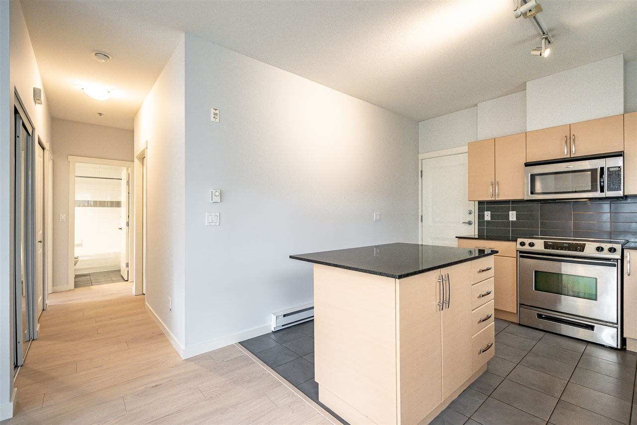 401-1661 Fraser Avenue, Port Coquitlam