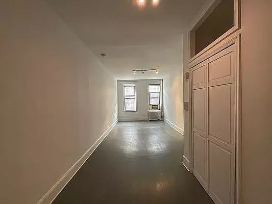 186 East 2nd St Unit: 9