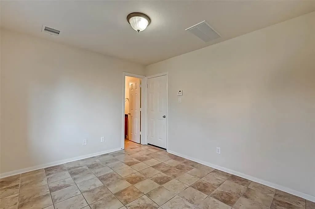 3216 Clearview Cir