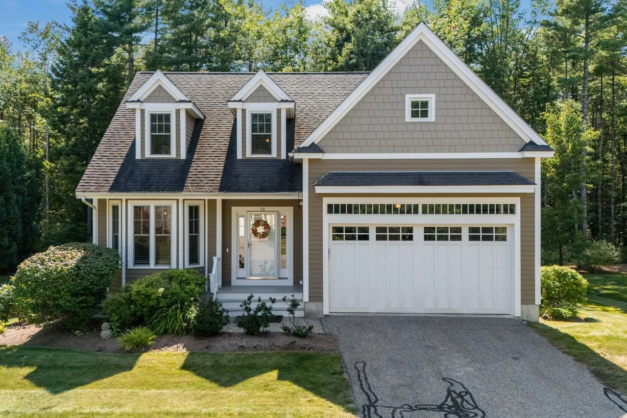 New Listing! 58 Sycamore Lane, 58, Kennebunk, ME 04043 – $849,900