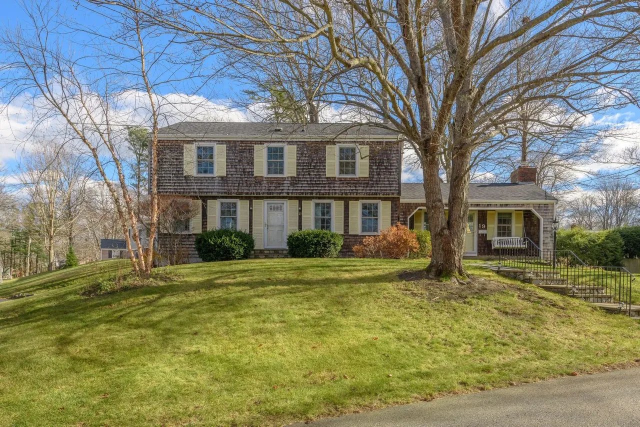 New Listing! 19 Tall Pine Road, Cape Elizabeth, ME 04107 – $765,000