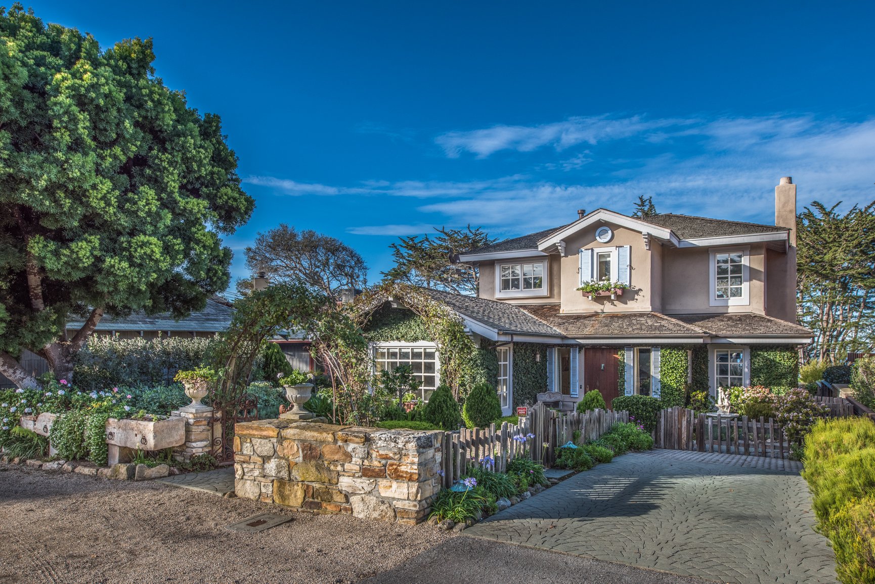 Carmelo Cottage