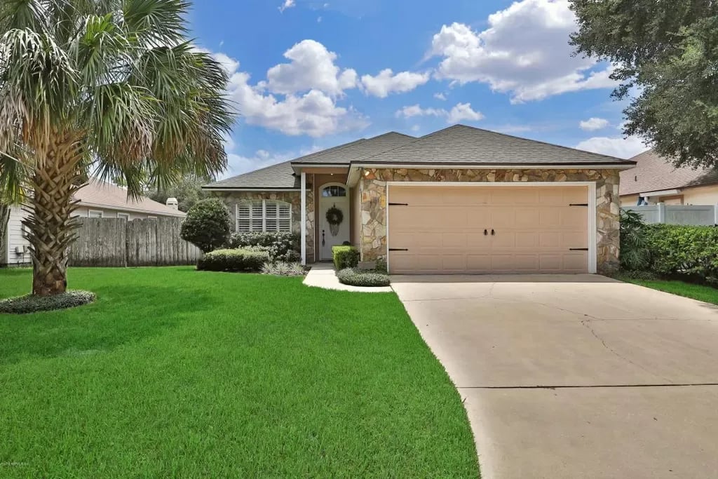 2198 The Woods Dr Unit: E